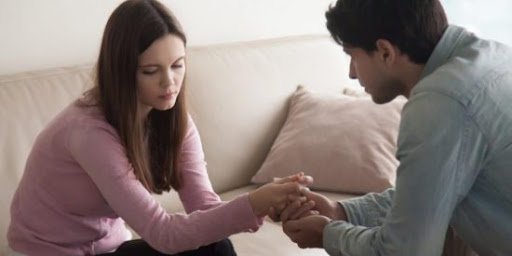 Evlilikte Küsme Davranışı